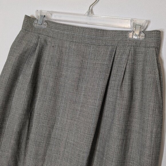 Gray Tweed Straight Pleated Knee Length Lined Suit Skirt; Size 14 - Picture 2 of 5